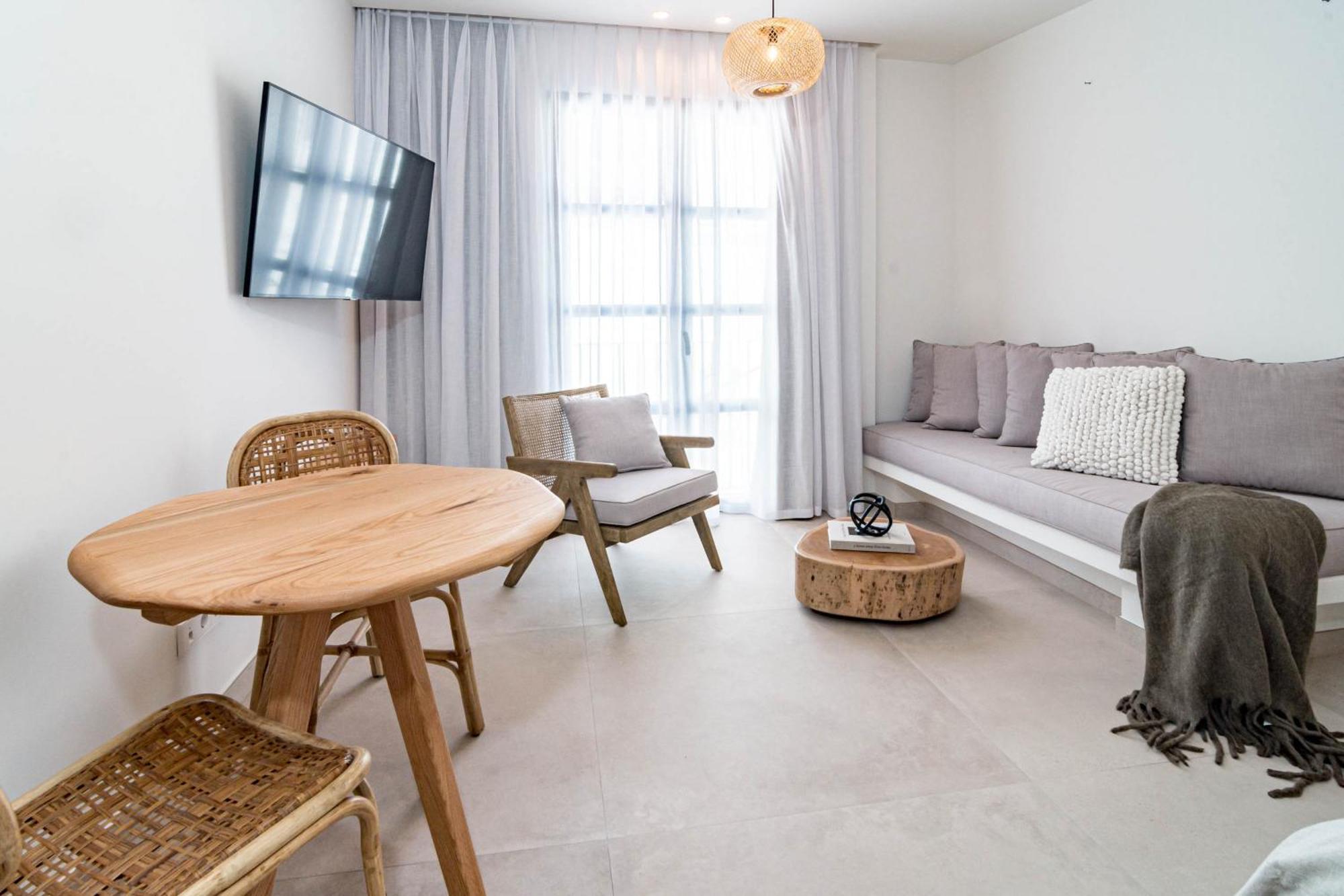 Seaclub Suites Эстепона Экстерьер фото